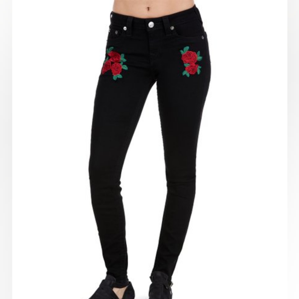 HOST PICK👖*True Religion Body Rinse Black Rose Embroidered Super Skinny Jeans